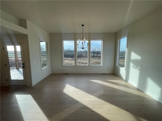 $564,950 | 2152 Black Walnut Drive, Liberty, MO 64068