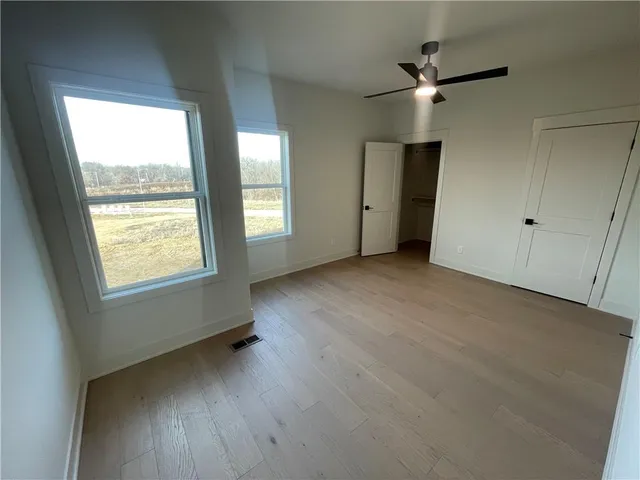 $564,950 | 2152 Black Walnut Drive, Liberty, MO 64068