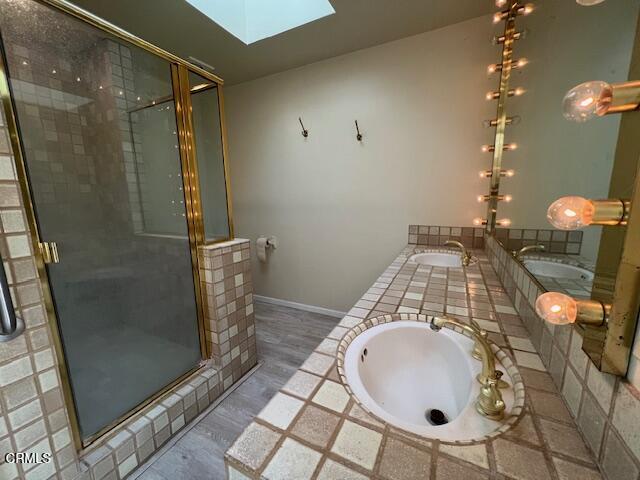 811 North Montgomery Street Ojai, CA 93023 - Photo 16 of 34 Primary Bathroom