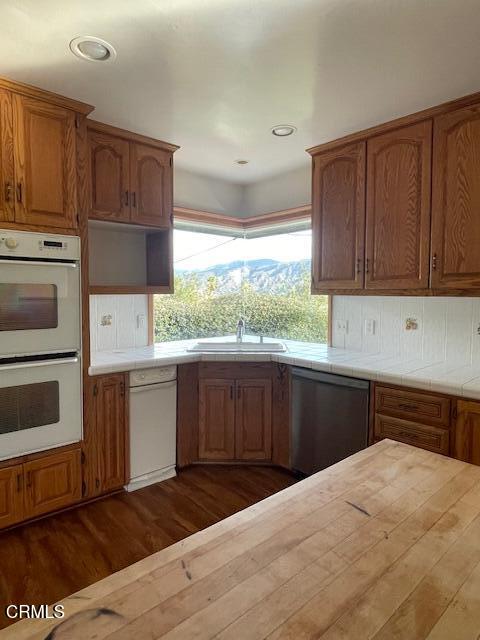 811 North Montgomery Street Ojai, CA 93023 - Photo 9 of 34 IMG_3921