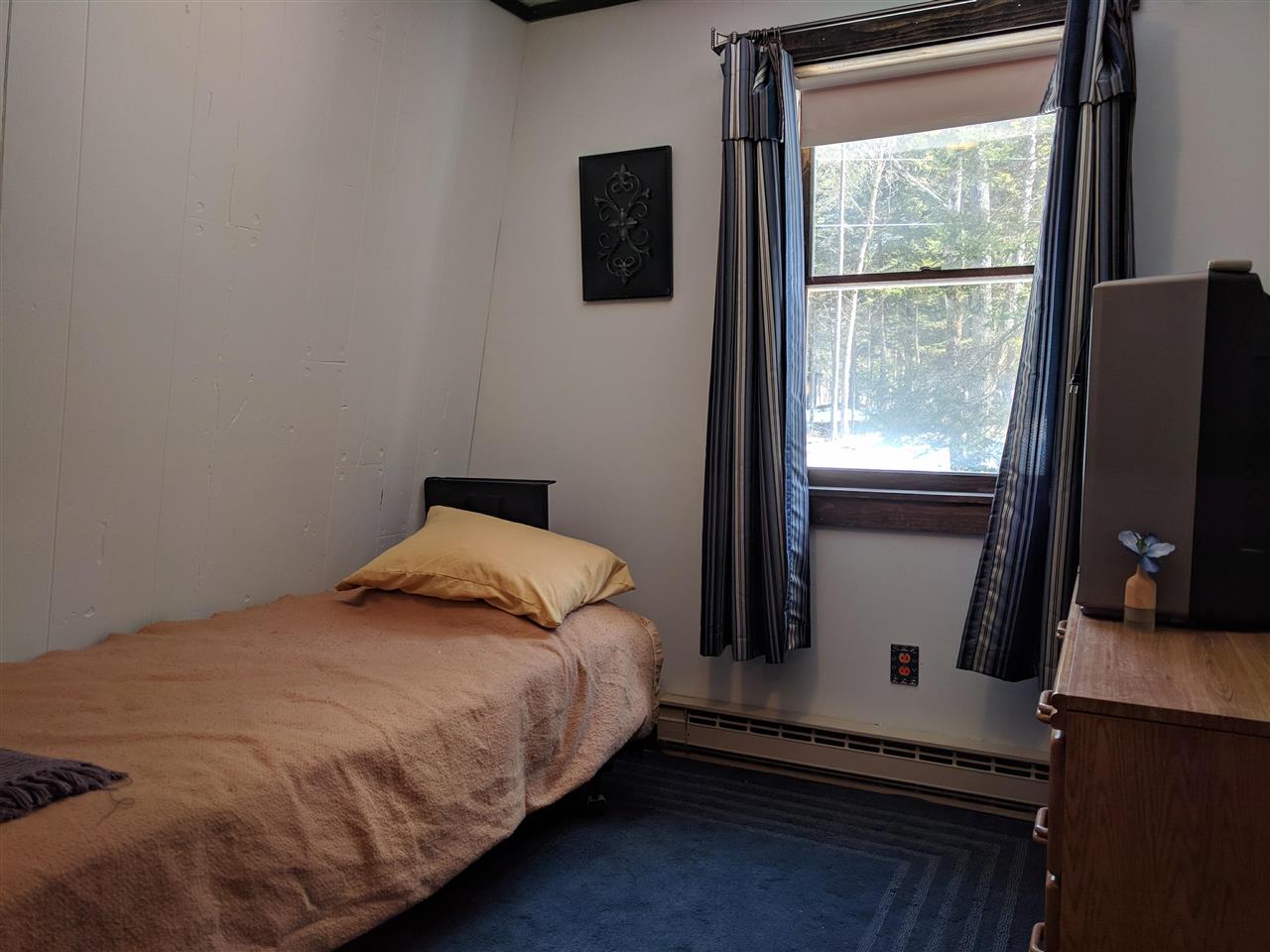 9 Lake Road Newport, NH 03773 - Photo 3 of 12