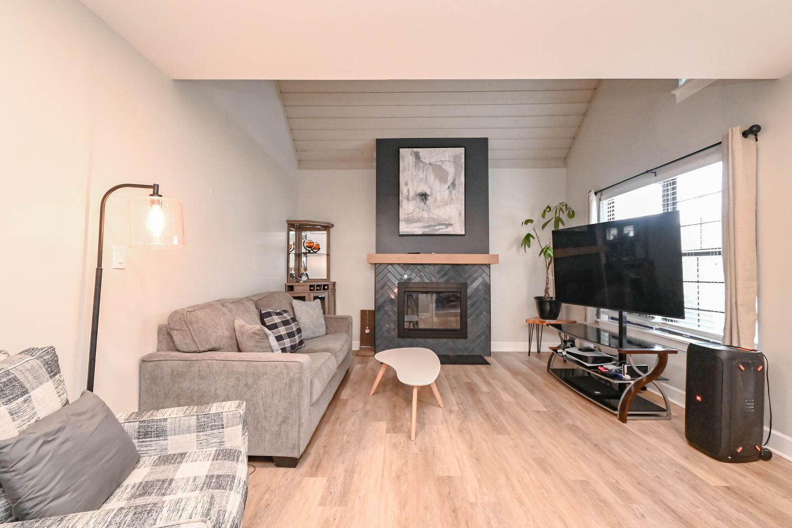 598 Dunham Road Gurnee, IL 60031 - Photo 14 of 30