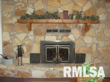 1340 Body Barn Road Anna, IL 62906 - Photo 5 of 17 Gallery Image 5