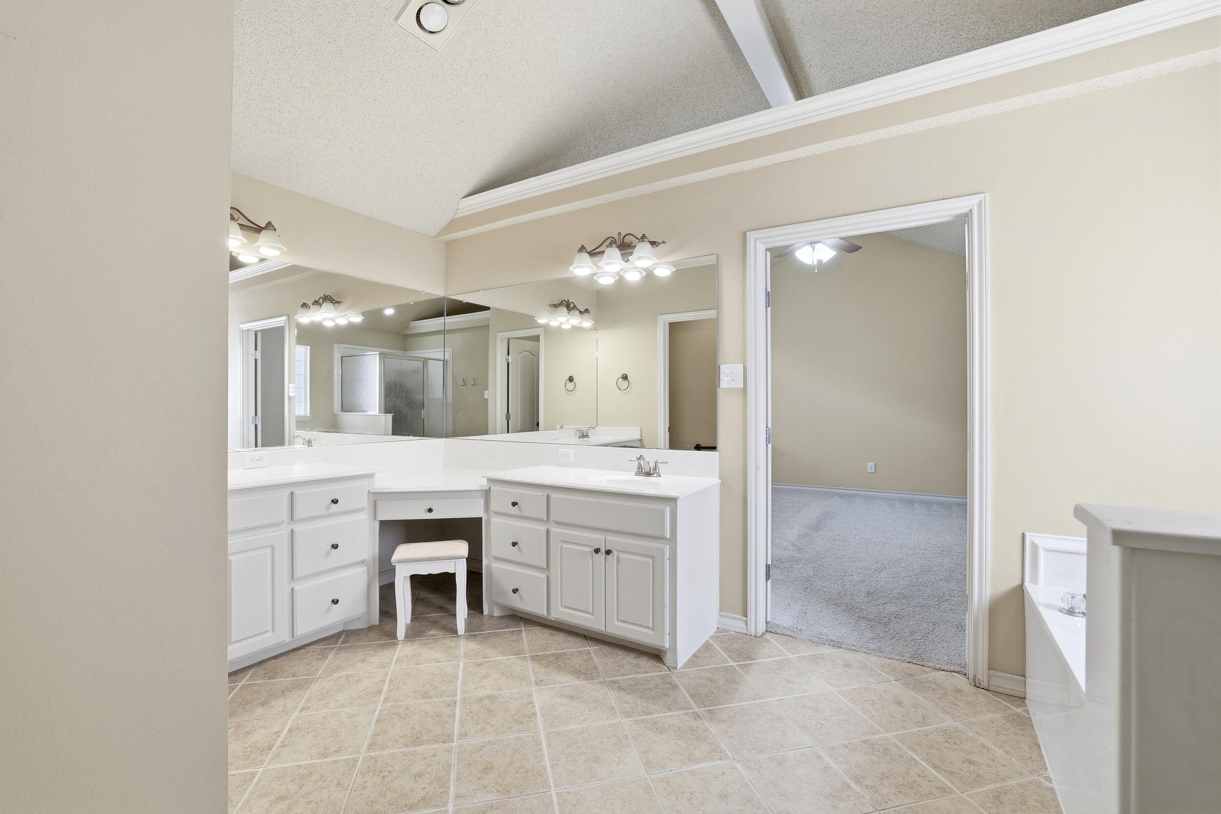 6005 100th Street Lubbock, TX 79424 - Photo 21 of 35 20_img_9430