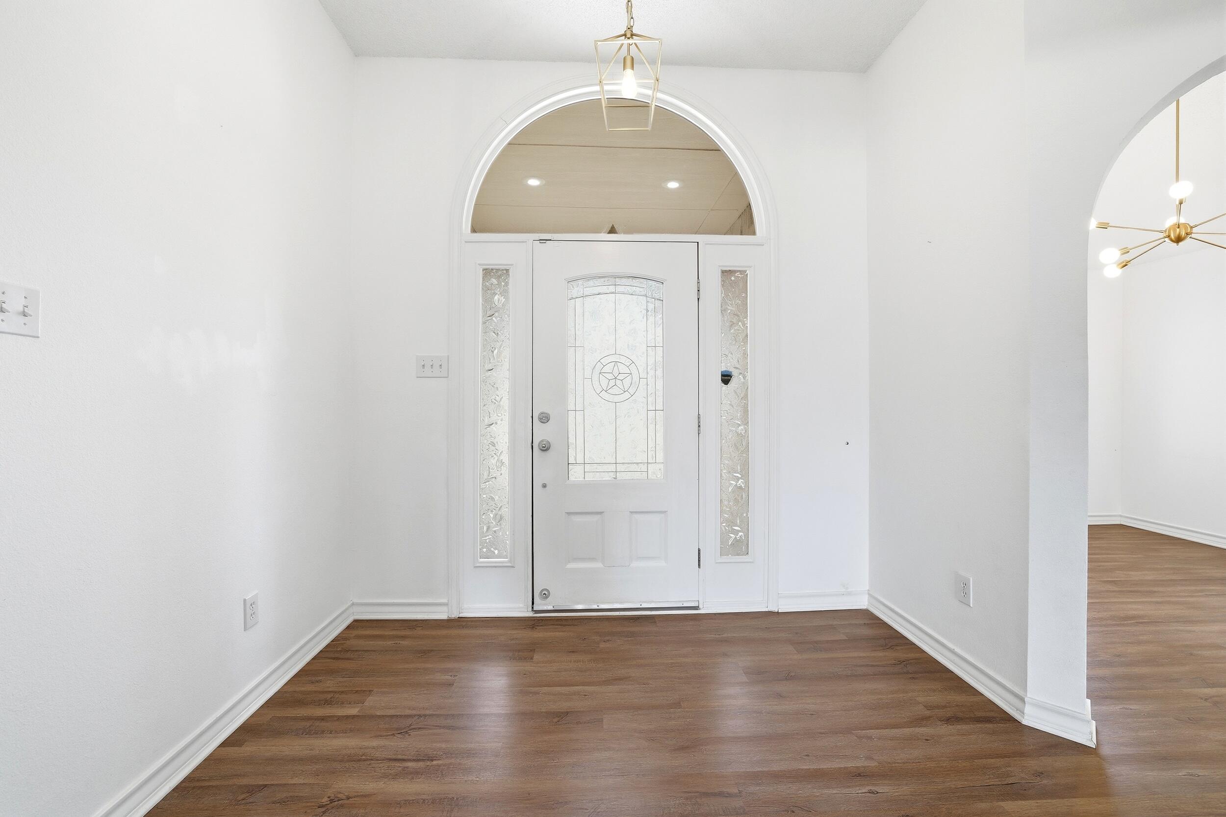 6005 100th Street Lubbock, TX 79424 - Photo 5 of 35 5_img_9365