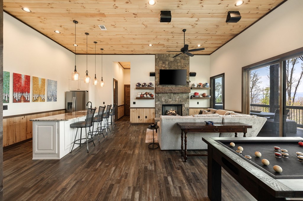 585 Blue Ridge Heights Drive Blue Ridge, GA 30513 - Photo 19 of 75