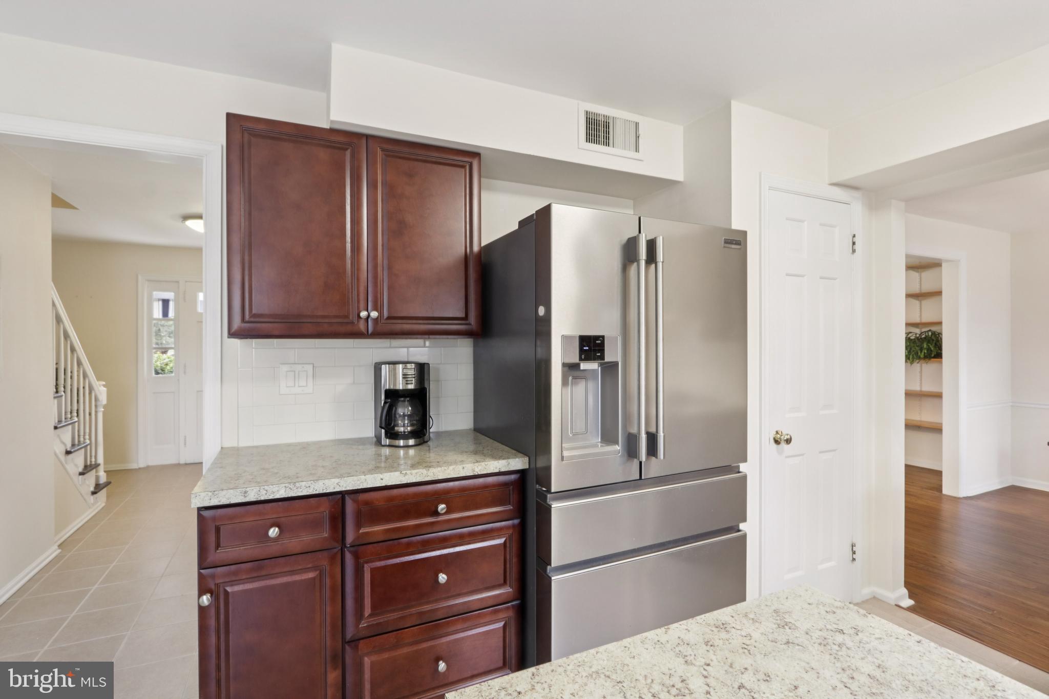 980 Bear Tavern Road Titusville, NJ 08560 - Photo 25 of 66 a kitchen with stainless steel appliances granite countertop a refrigerator and a sink