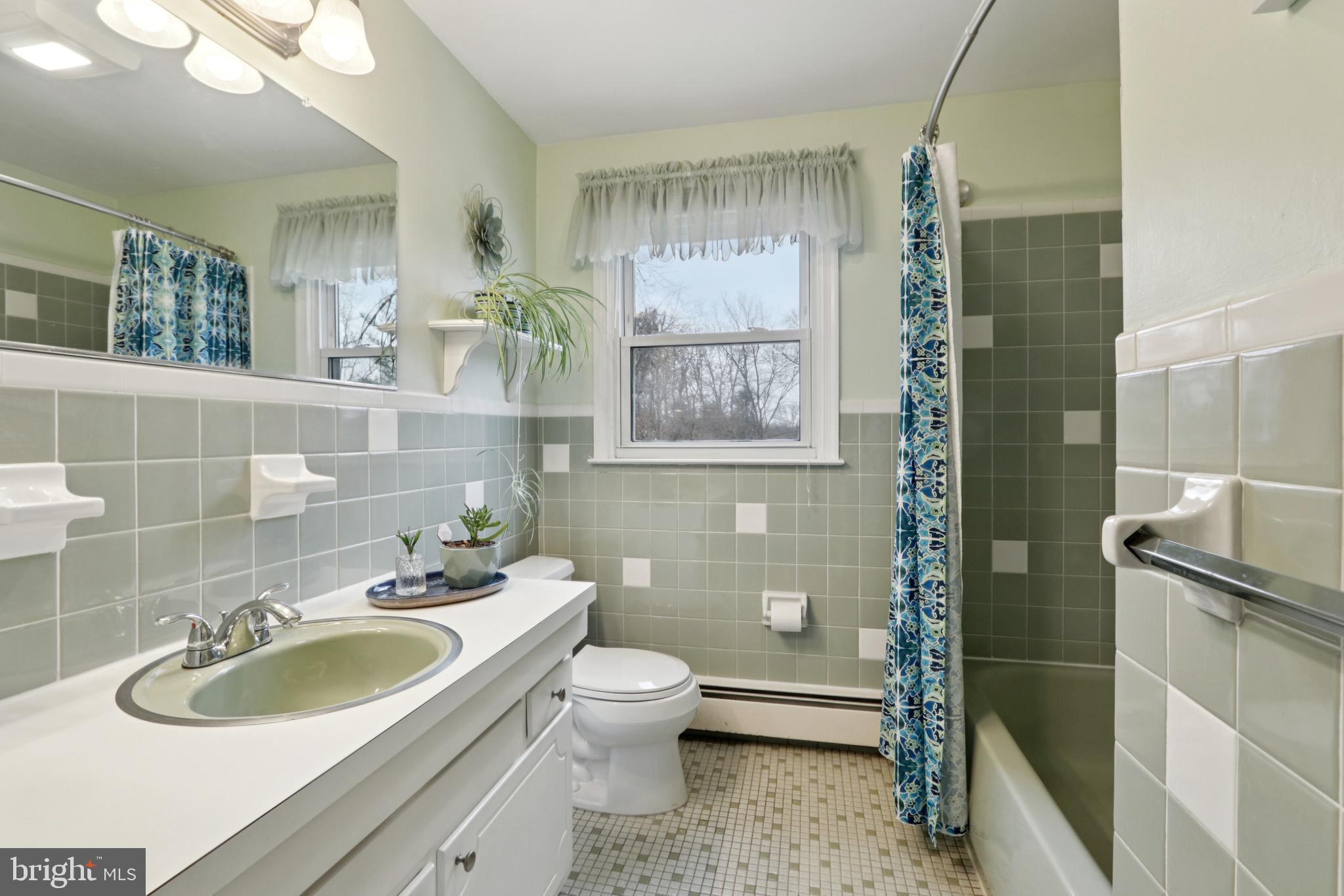 980 Bear Tavern Road Titusville, NJ 08560 - Photo 49 of 66 a bathroom with a sink toilet and shower