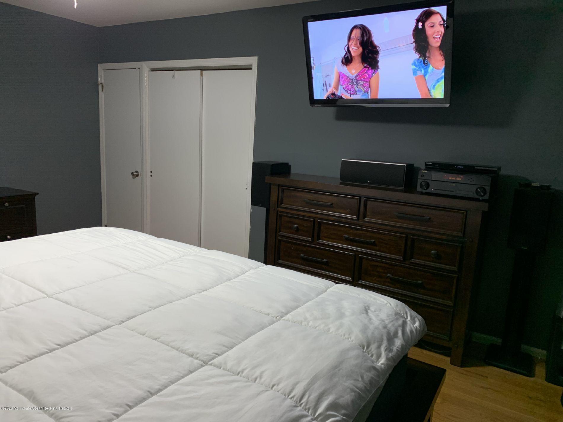 400 Laurel Brook Drive, Unit B Brick, NJ 08724 - Photo 9 of 25 11