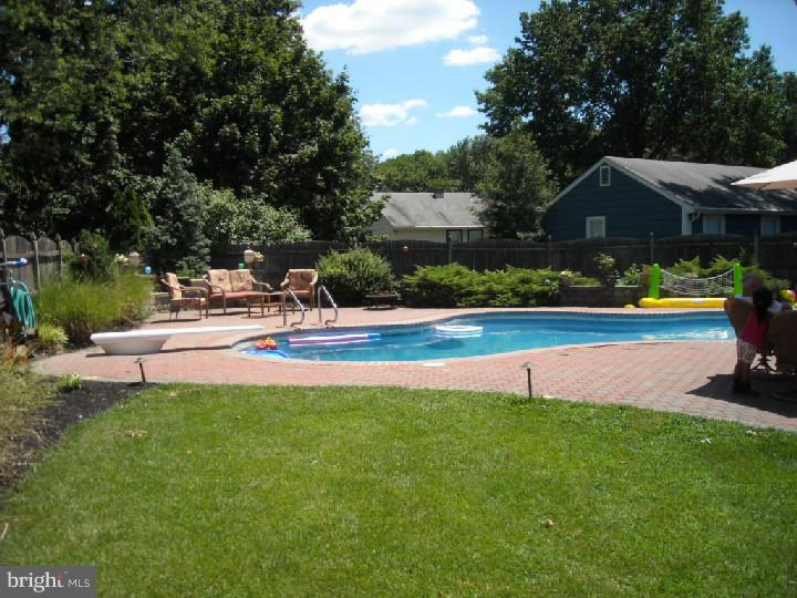 202 Shenandoah Road Cinnaminson, NJ 08077 - Photo 12 of 13 Pool