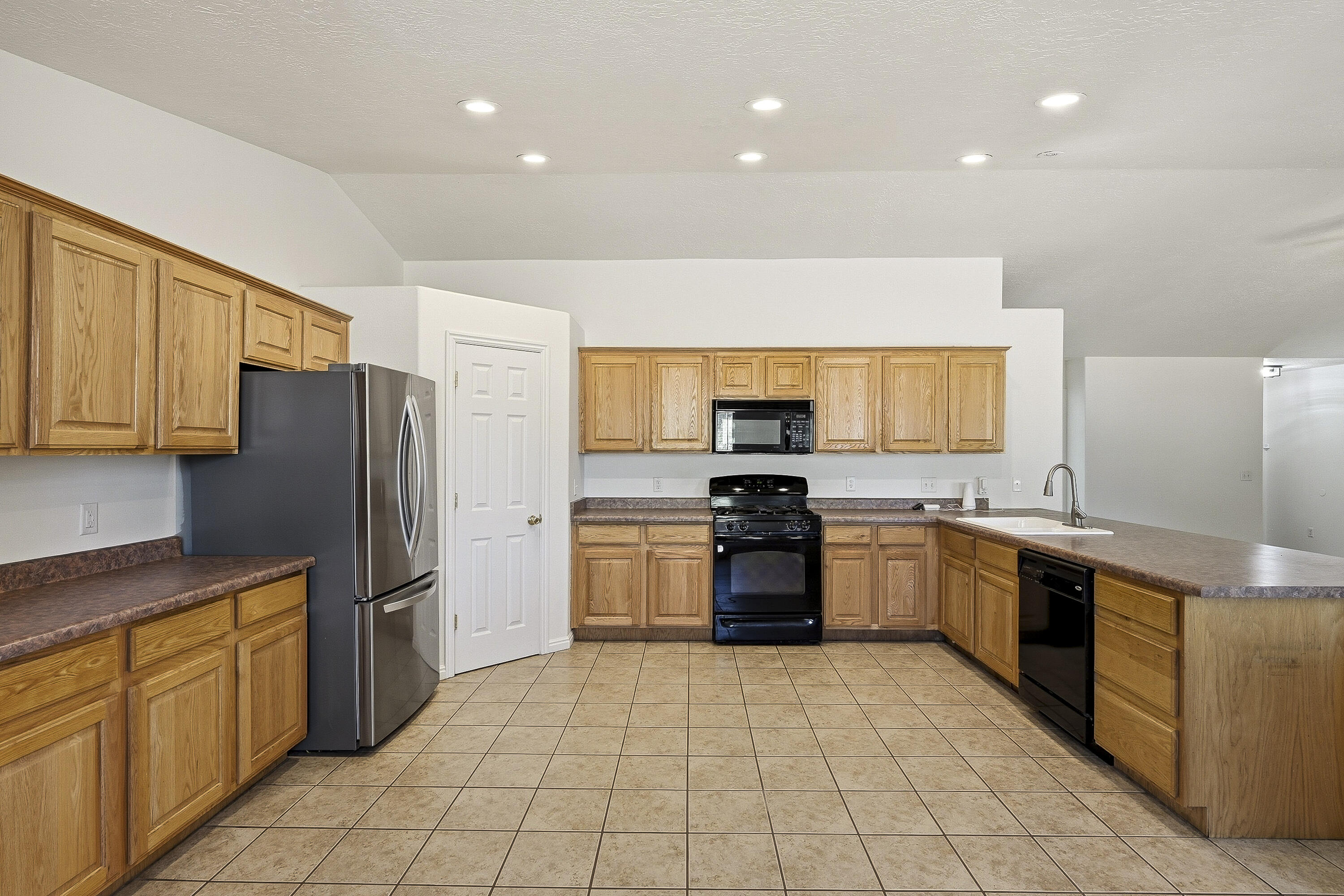 4510 North Half Mile Road Cedar City, UT 84721 - Photo 12 of 48 A highly functional and SPACIOUS layout!