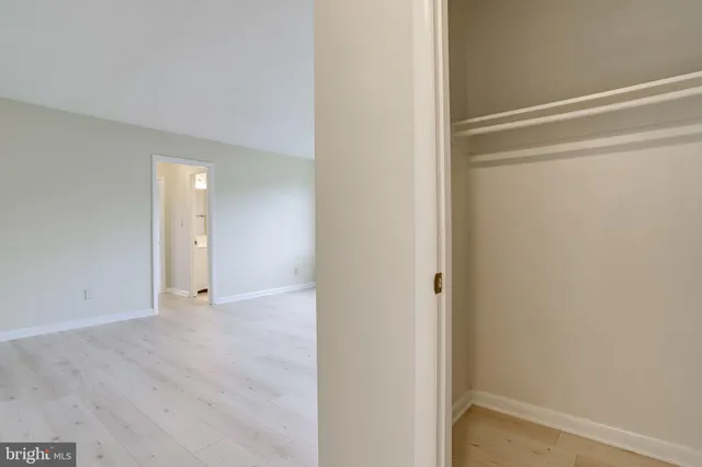 $2,400 | 3515 Washington Boulevard, Unit 415, Arlington, VA 22201