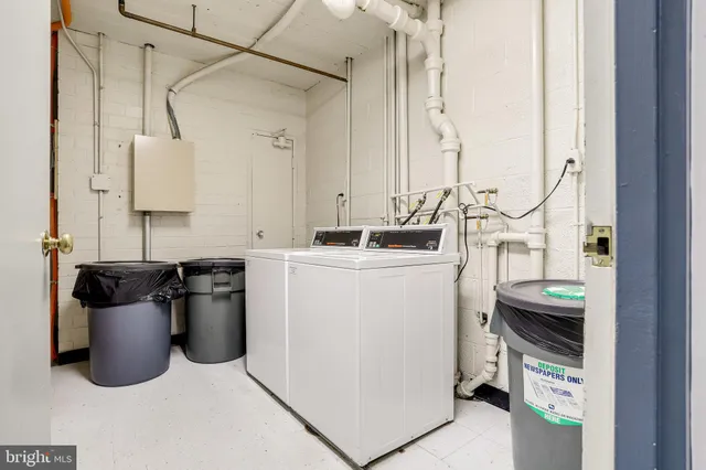 $2,400 | 3515 Washington Boulevard, Unit 415, Arlington, VA 22201