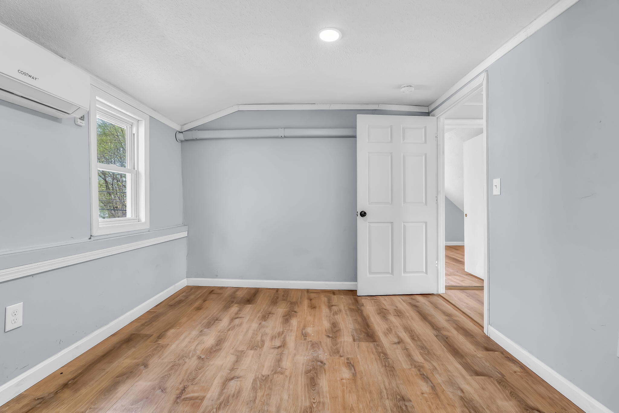 45 West Bates Street Lewiston, ME 04240 - Photo 23 of 52 25-web-or-mls-45-w-bates-st