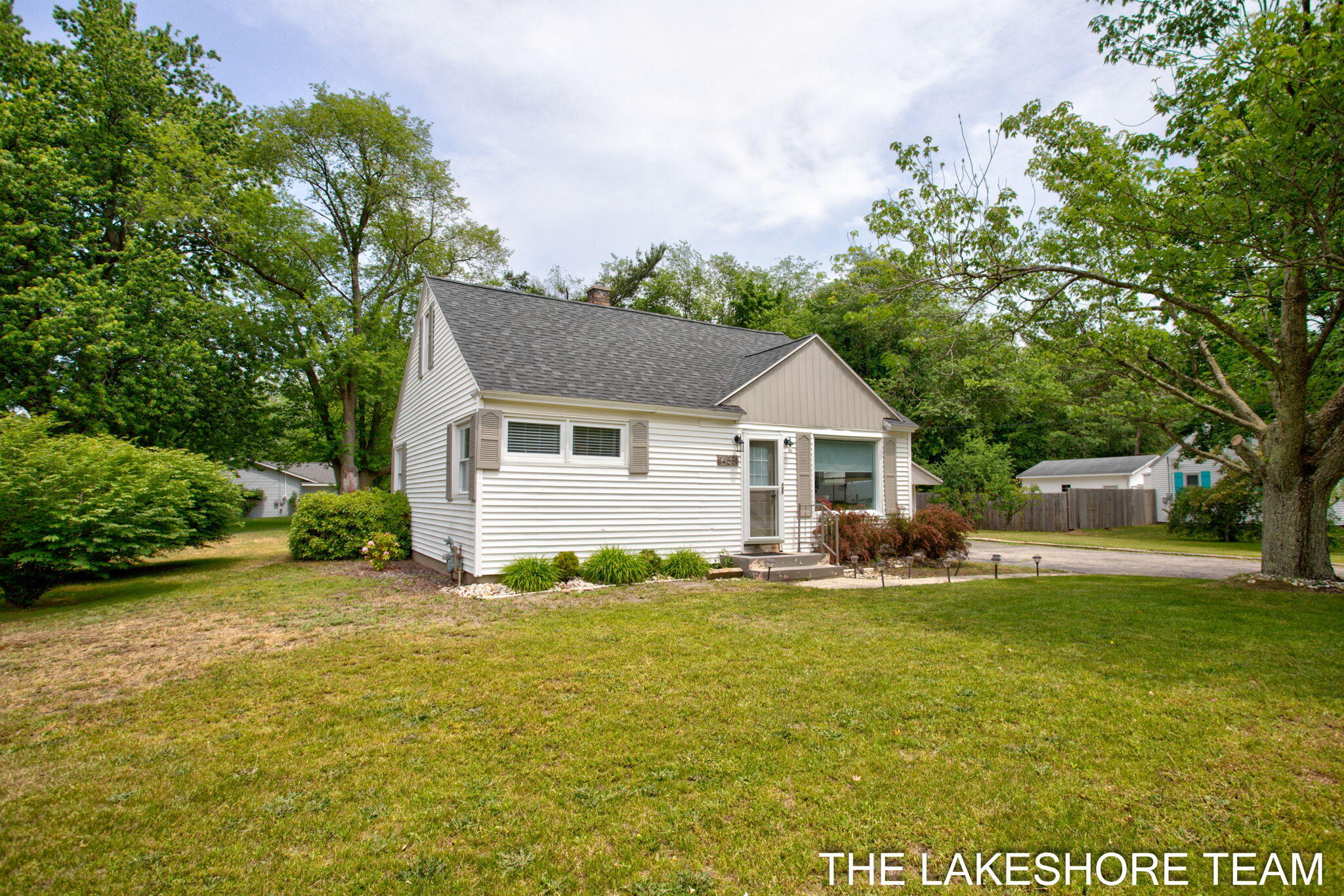 14581 Riley Street Holland, MI 49424 - Photo 3 of 42 3-web-or-mls-14581-riley-st