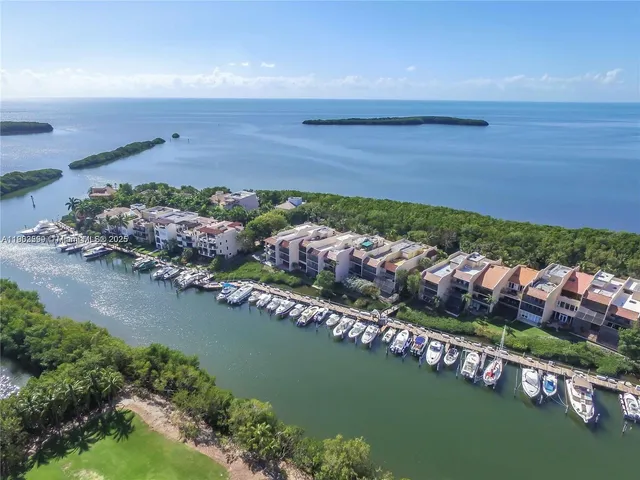 $1,500,000 | 5863 Paradise Point Drive, Palmetto Bay, FL 33157