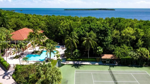 $1,500,000 | 5863 Paradise Point Drive, Palmetto Bay, FL 33157