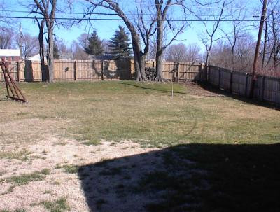 581 Dover Road Lexington, KY 40505 - Photo 5 of 6 LARGE FENCED YARD