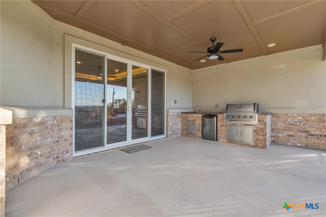 7026 Troyan Lane Temple, TX 76502 - Photo 40 of 48 Outdoor kitchen