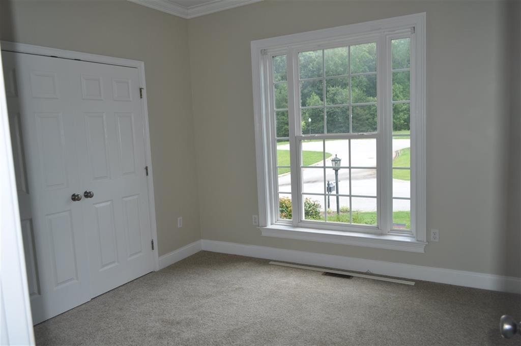 927 Squires Point Duncan, SC 29334 - Photo 8 of 21