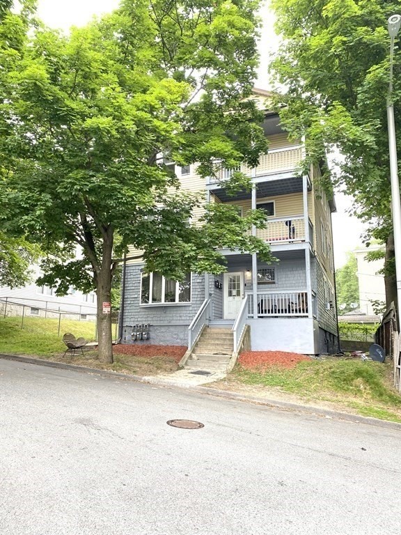 11 Leon Street Worcester, MA 01604 - Photo 16 of 21 Gallery Image 16