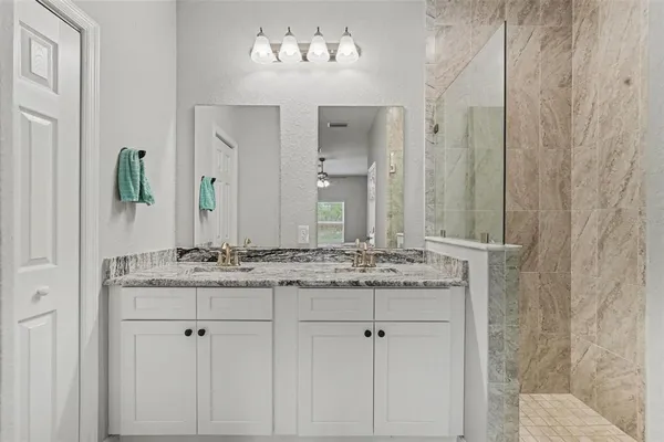 $325,000 | 18020 Macassar Road, Weeki Wachee, FL 34614