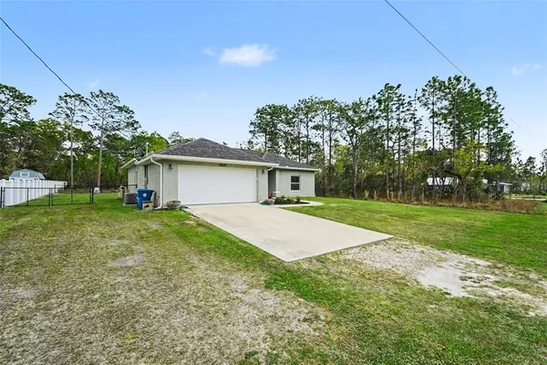 $325,000 | 18020 Macassar Road, Weeki Wachee, FL 34614