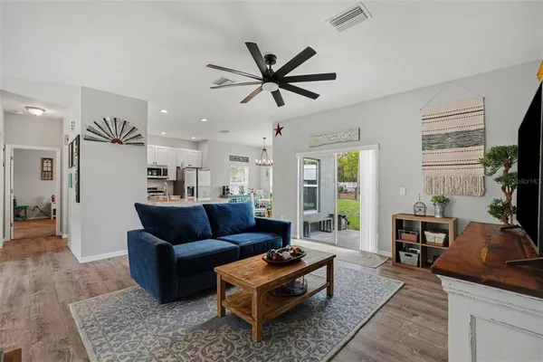 $325,000 | 18020 Macassar Road, Weeki Wachee, FL 34614