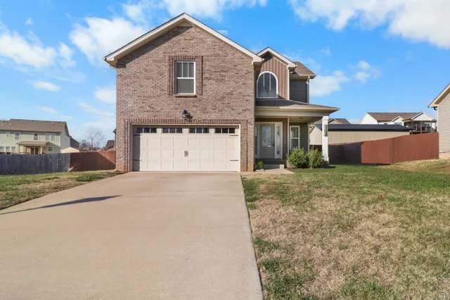 $1,950 | 1176 Elizabeth Lane, Clarksville, TN 37042