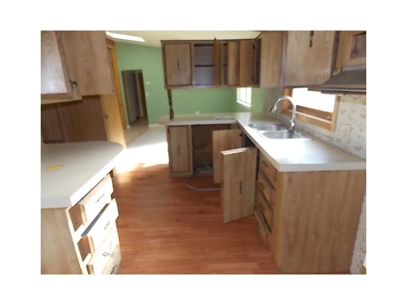 174 Chestnut Road Avella, PA 15312 - Photo 5 of 11 Kitchen.