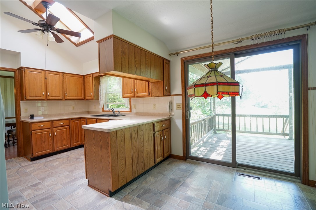 5380 Struthers Road Struthers, OH 44471 - Photo 6 of 28 Gallery Image 6