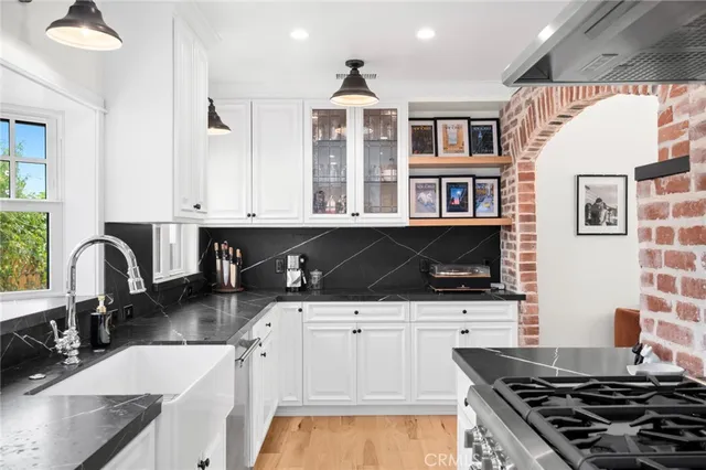 $3,680,000 | 615 Seaview Street, Laguna Beach, CA 92651