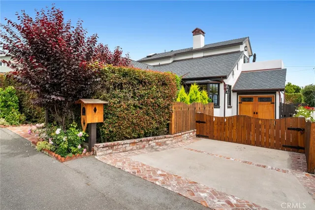 $3,680,000 | 615 Seaview Street, Laguna Beach, CA 92651