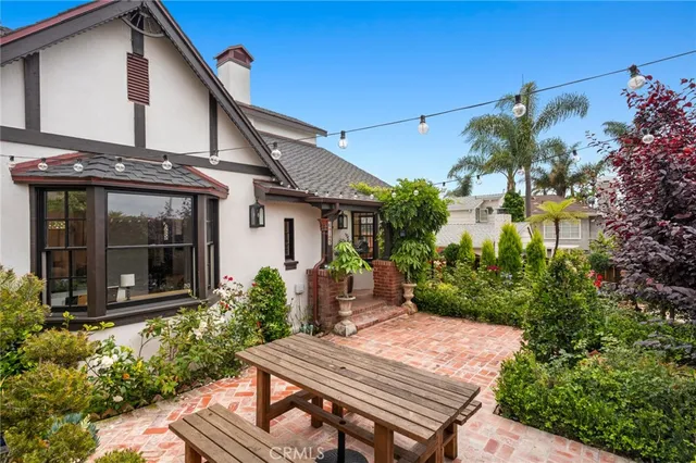 $3,680,000 | 615 Seaview Street, Laguna Beach, CA 92651