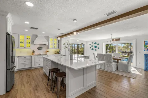 $1,525,000 | 3784 42nd Avenue South, St. Petersburg, FL 33711