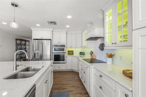 $1,499,000 | 3784 42nd Avenue South, St. Petersburg, FL 33711