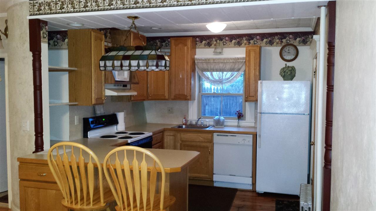 5 Birch Street Derry, NH 03038 - Photo 12 of 38