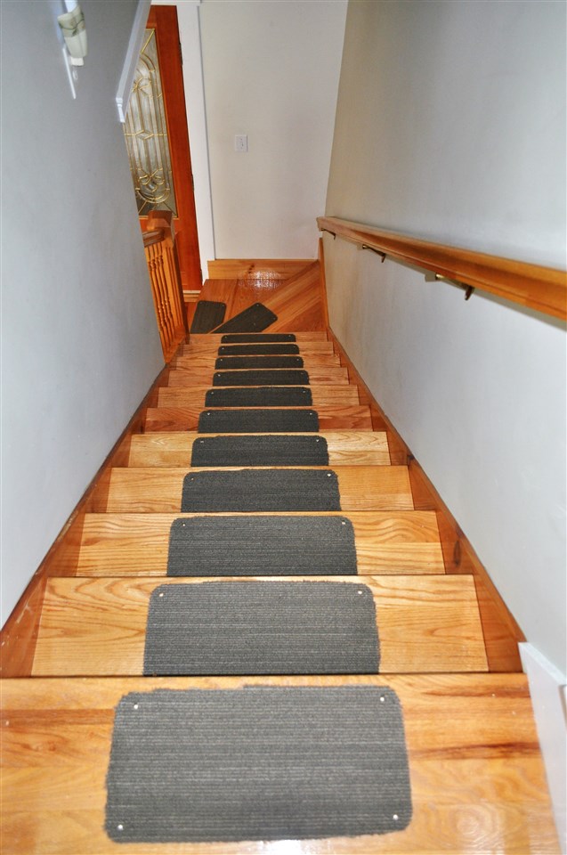 5 Birch Street Derry, NH 03038 - Photo 16 of 38