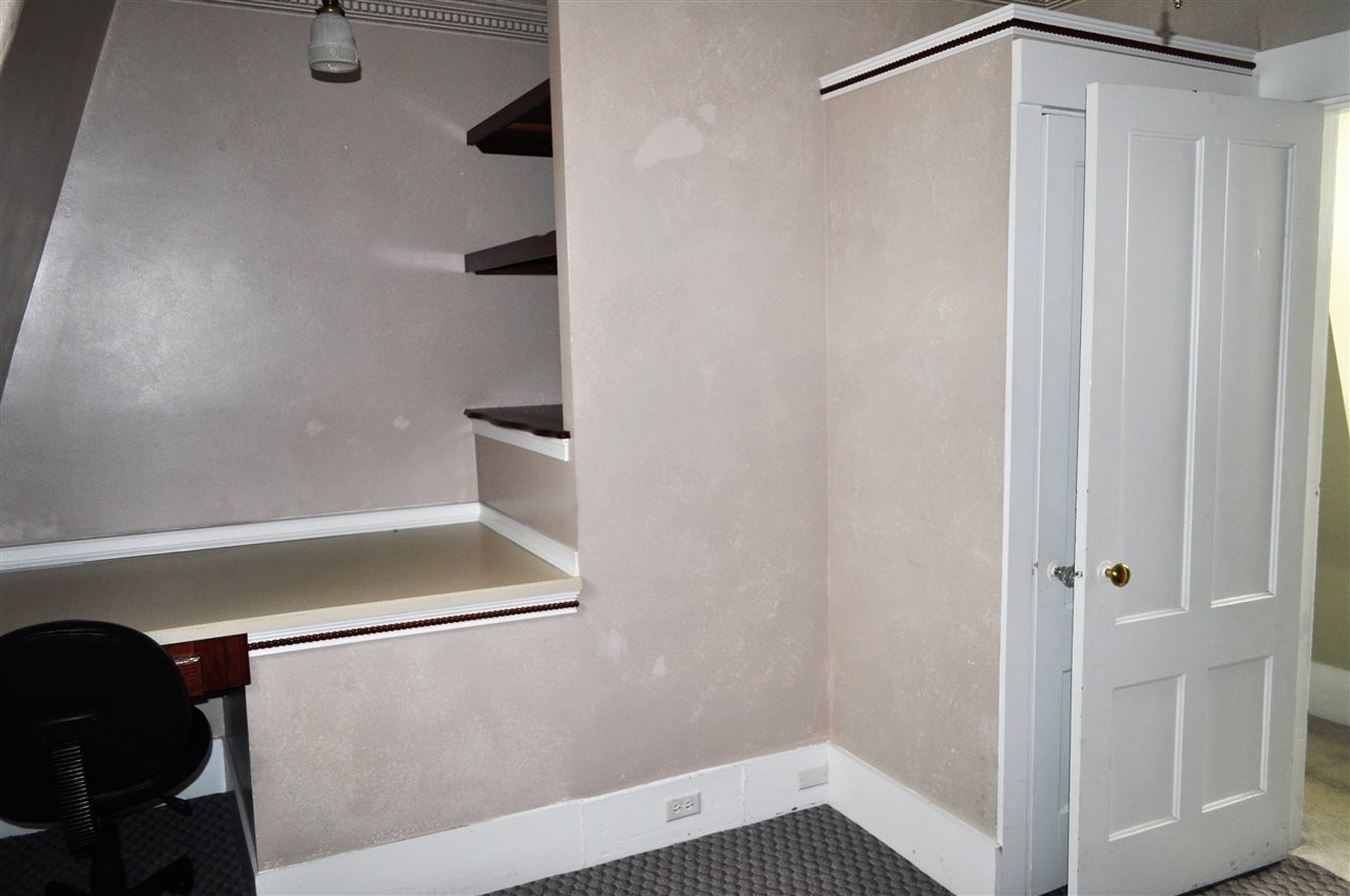 5 Birch Street Derry, NH 03038 - Photo 25 of 38