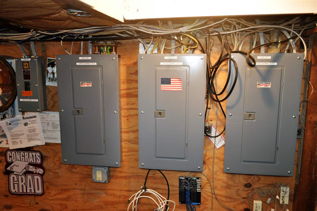 5 Birch Street Derry, NH 03038 - Photo 37 of 38