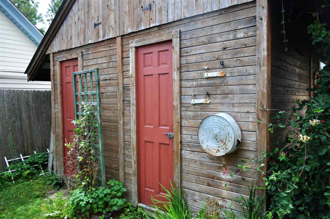 5 Birch Street Derry, NH 03038 - Photo 7 of 38