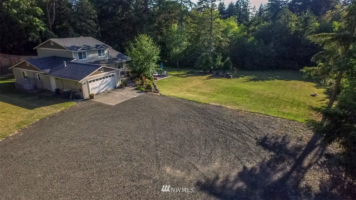 6741 Cooper Point Road Northwest Olympia, WA 98502 - Photo 5 of 25 Gallery Image 5