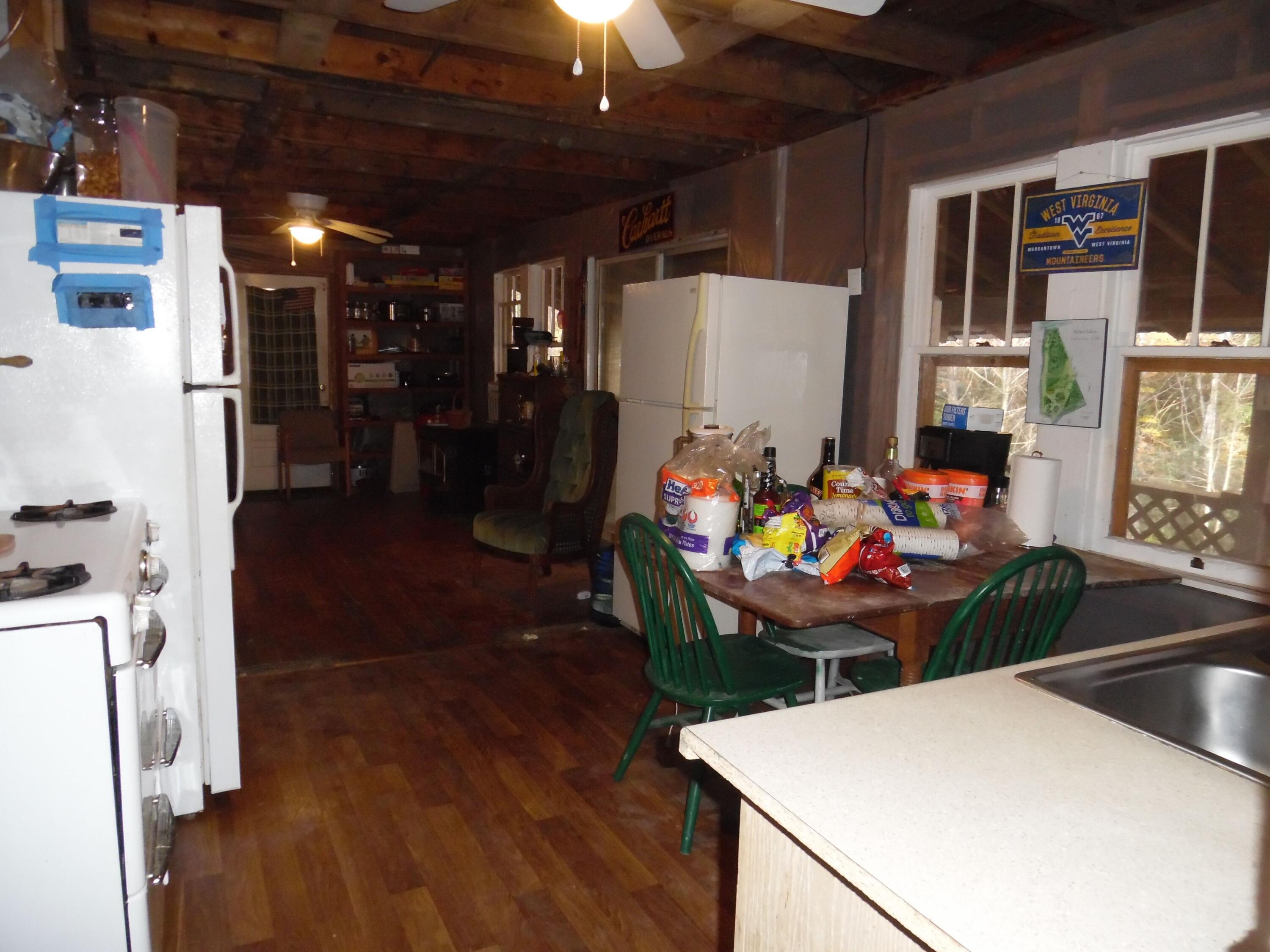 2106 Fairview Road Marlinton, WV 24954 - Photo 27 of 58 Gallery Image 27