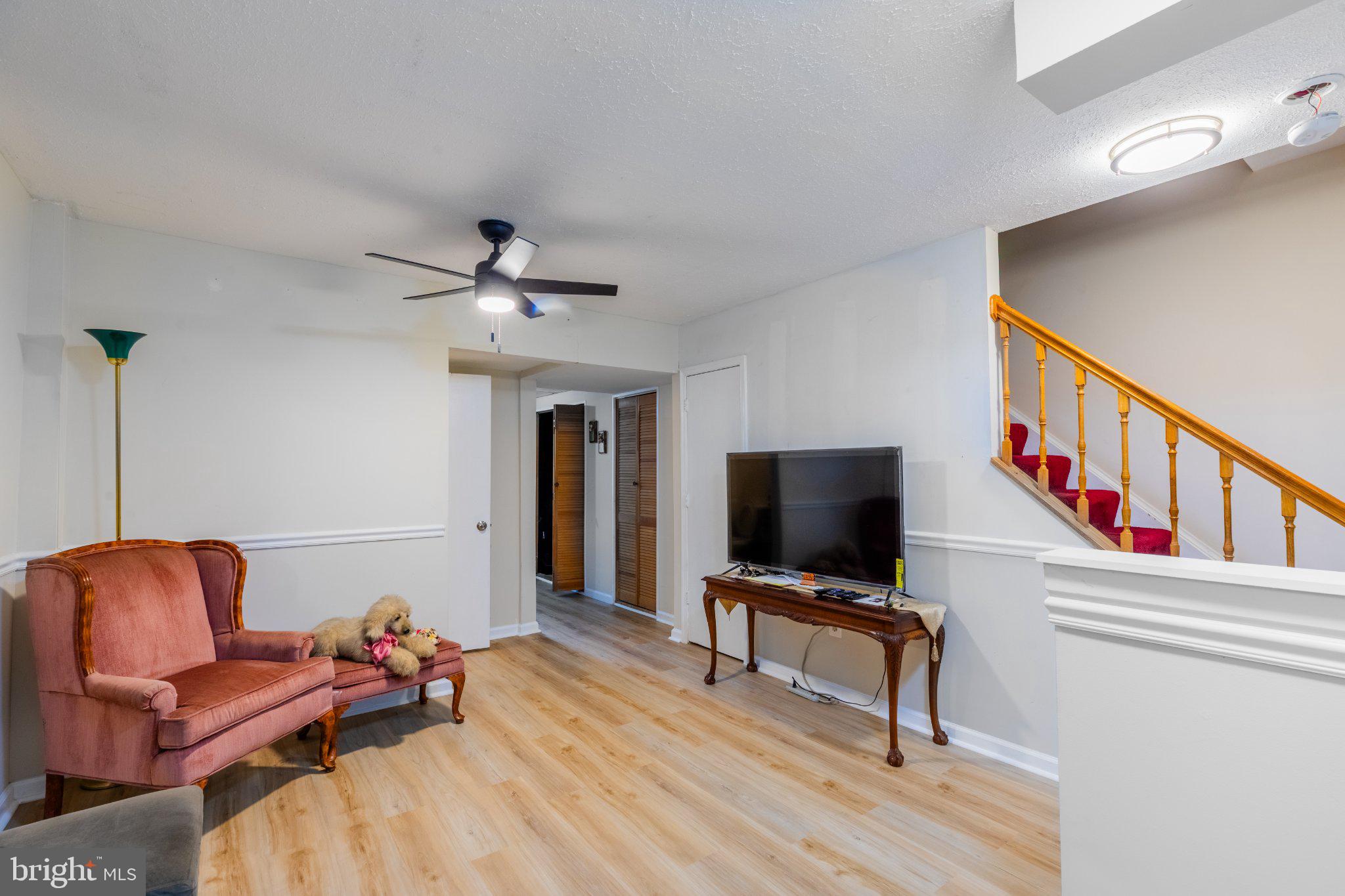 506 Pickwick Village Way Silver Spring, MD 20901 - Photo 6 of 31 Inviting living space with warm tones.