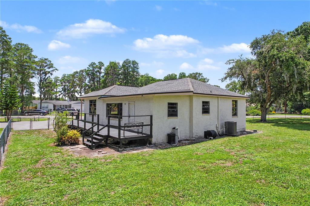 17305 Sherman Road Lutz, FL 33558 - Photo 58 of 89