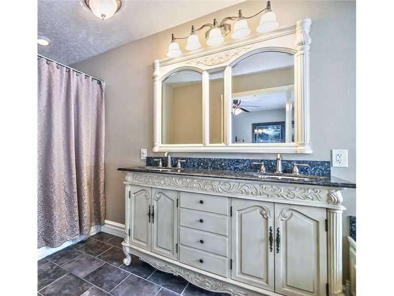 190 Dutchtown Road Butler, PA 16002 - Photo 17 of 25 Master Bath/Spa.