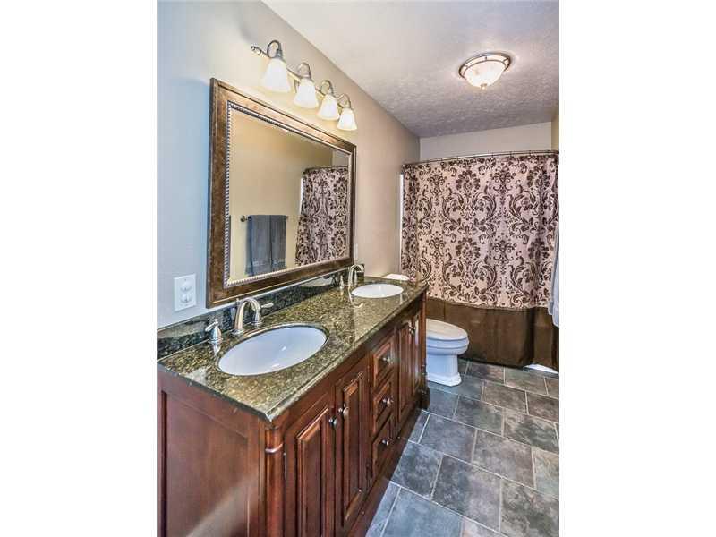190 Dutchtown Road Butler, PA 16002 - Photo 19 of 25 Full Bath.