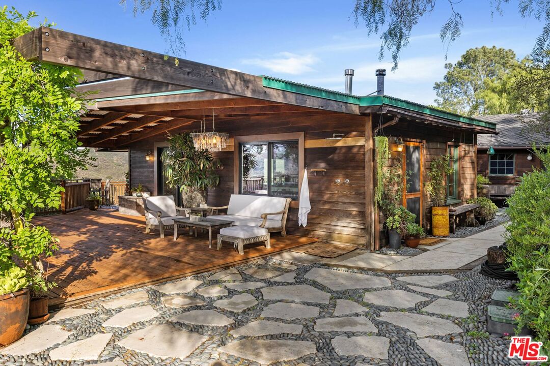 1551 Penny Road Topanga, CA 90290 - Photo 43 of 51