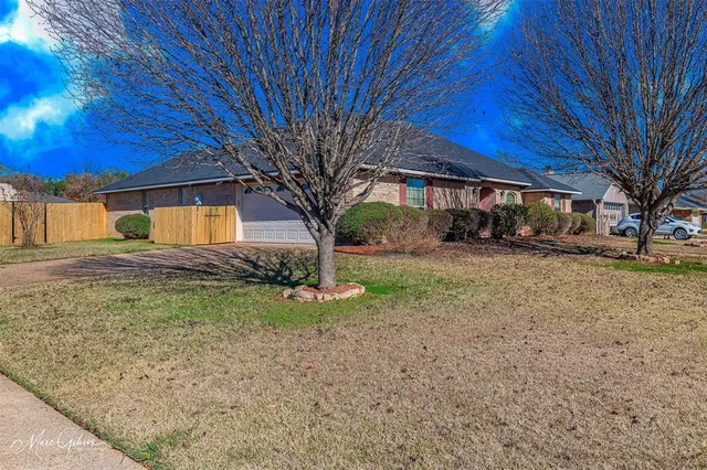 $2,100 | 517 Glenwood Street, Bossier City, LA 71111
