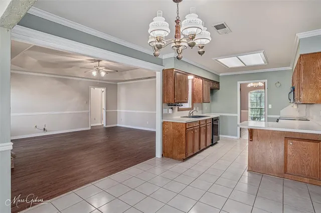 $2,100 | 517 Glenwood Street, Bossier City, LA 71111